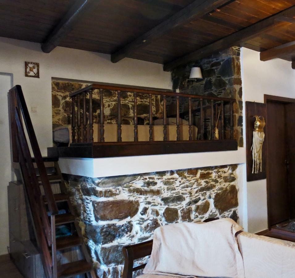 "Pefkopetro" Traditional House Keramoti  Экстерьер фото